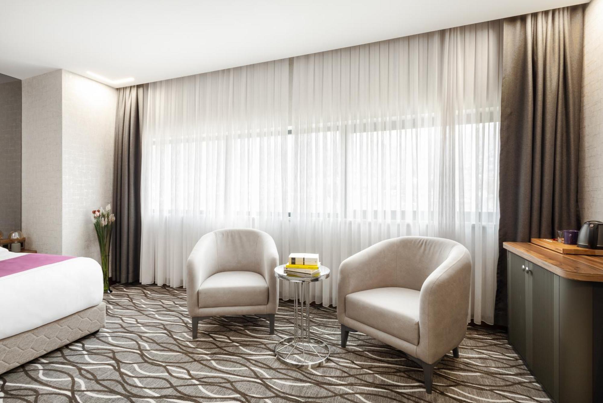 Lilium Hotel & Suites 伯萨 外观 照片