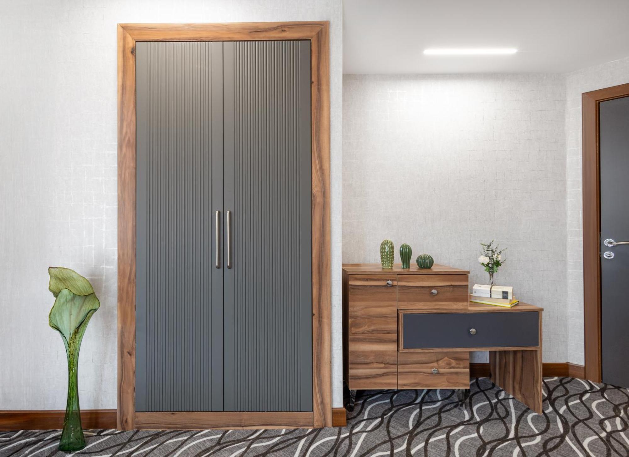 Lilium Hotel & Suites 伯萨 外观 照片
