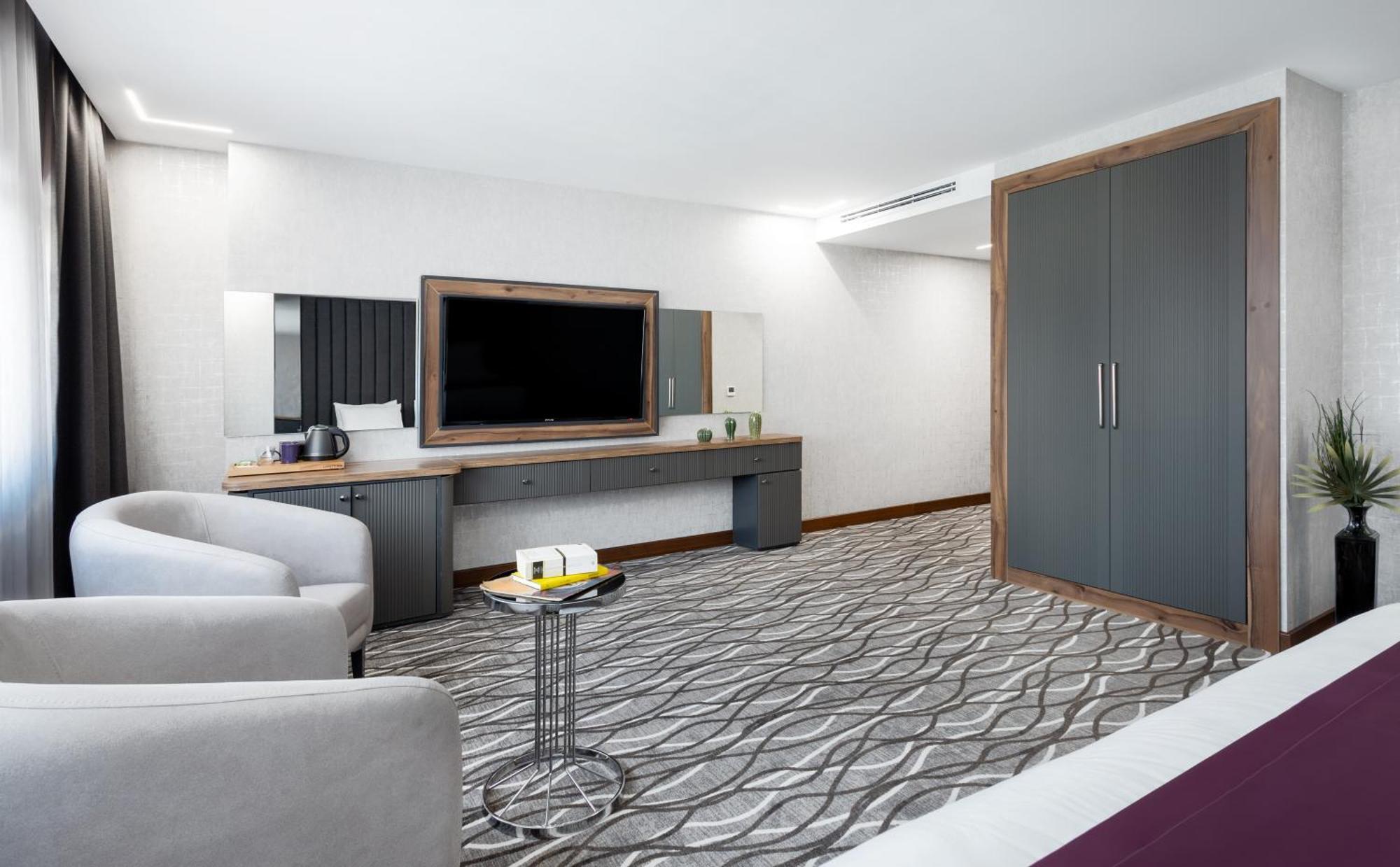 Lilium Hotel & Suites 伯萨 外观 照片